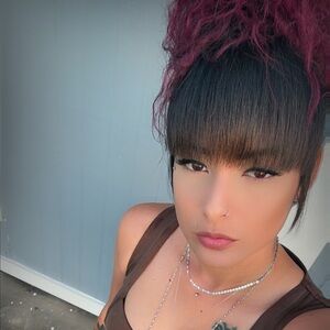 Meet your Posher, Stefanie